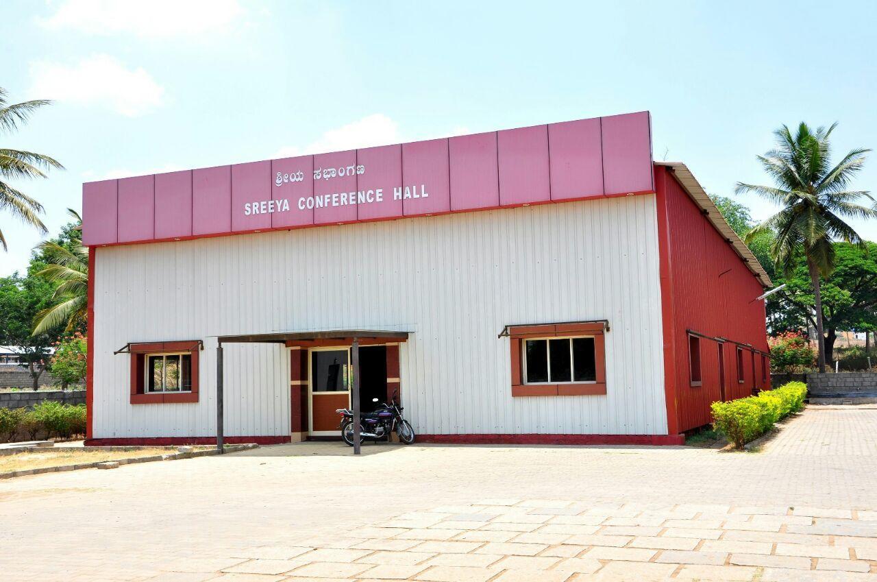 Sreeya Comforts Hotel Mysore Buitenkant foto