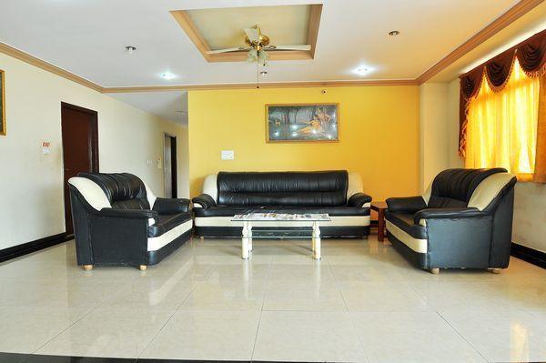 Sreeya Comforts Hotel Mysore Buitenkant foto