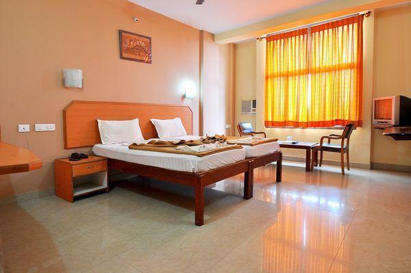 Sreeya Comforts Hotel Mysore Buitenkant foto