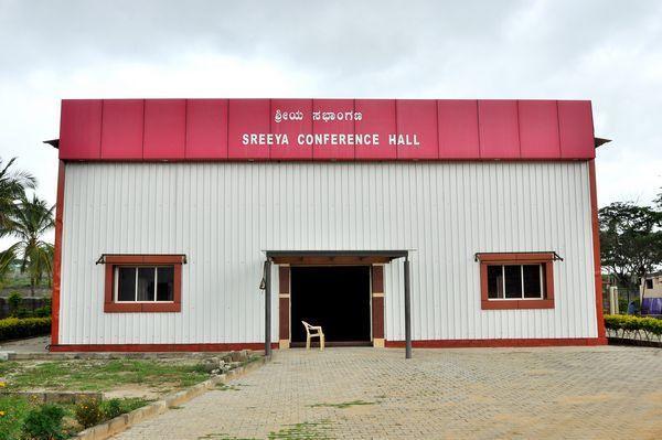 Sreeya Comforts Hotel Mysore Buitenkant foto